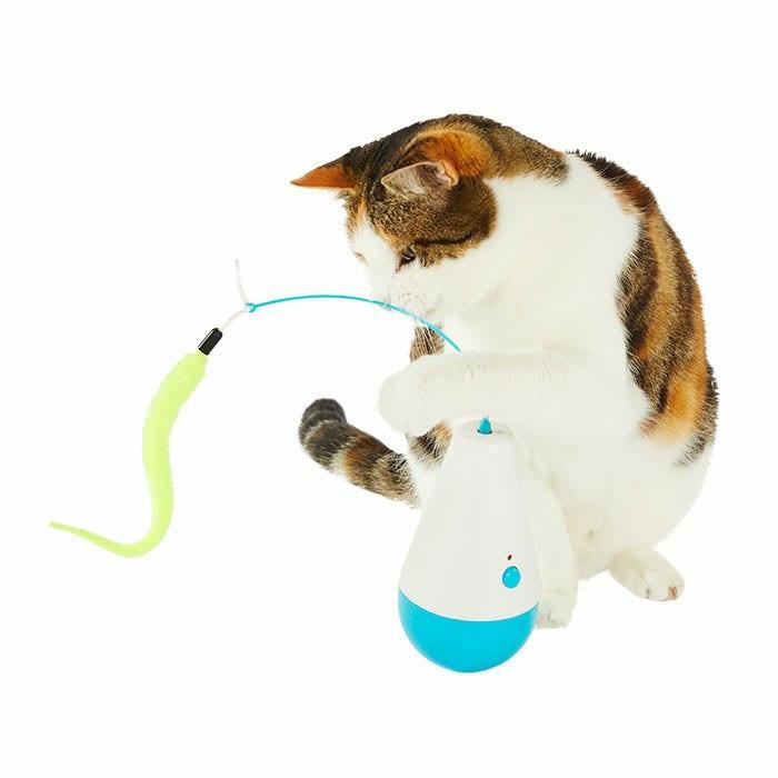 Electronic Wobble Cat Toy White Cat